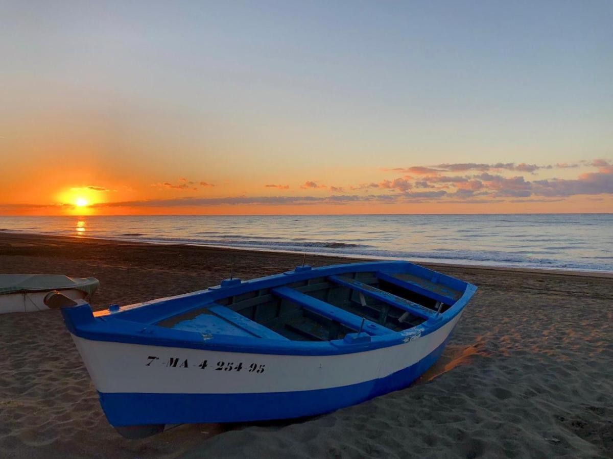 Centrico Atico Junto Al Mar Daire Rincón de la Victoria Dış mekan fotoğraf
